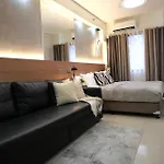 Staycation Near Mall Of Asia, Condotel With King Bed